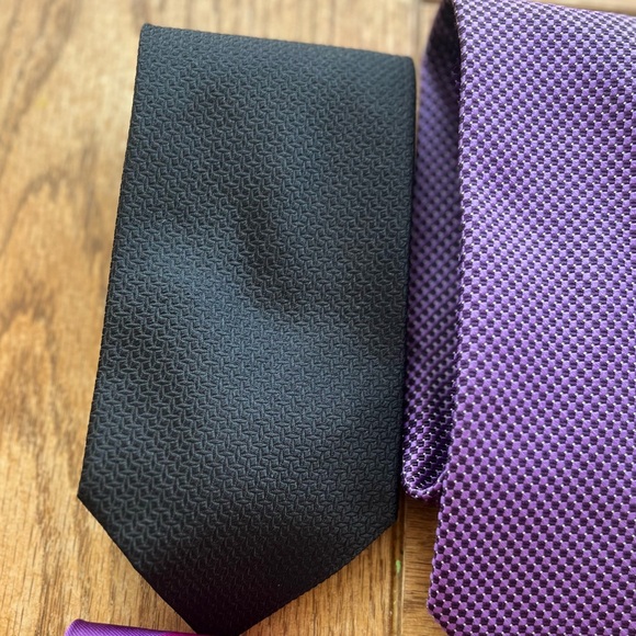 11 Ties: Hickey Freeman, TimothyEverest, Emilio Romano, Nautica, Bruno Piatelloi - Picture 2 of 8